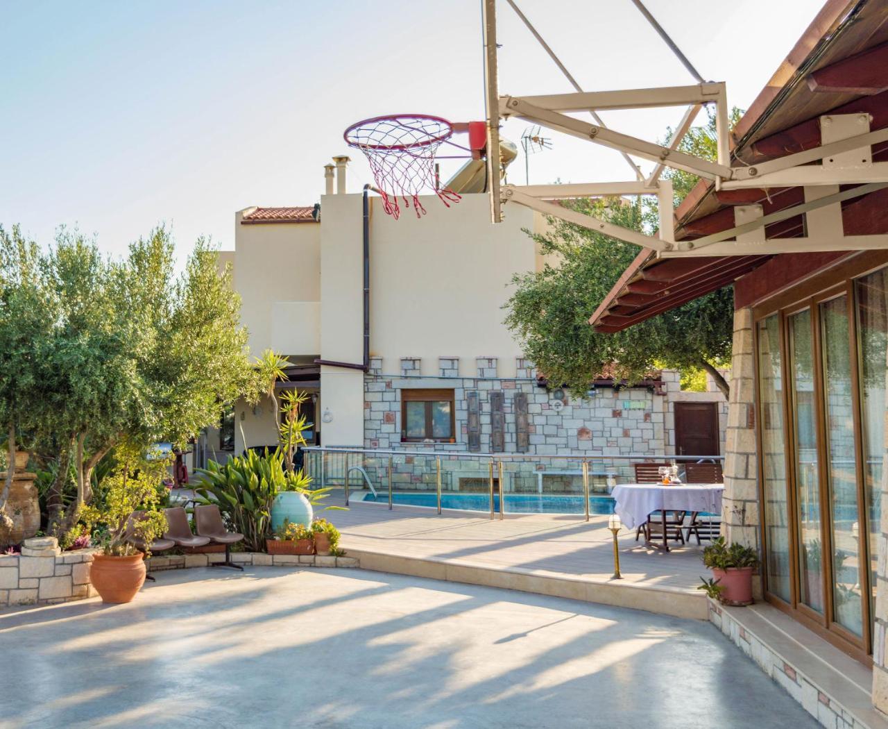Luxury Villa Karteros Exterior photo