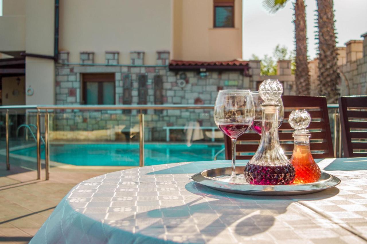 Luxury Villa Karteros Exterior photo
